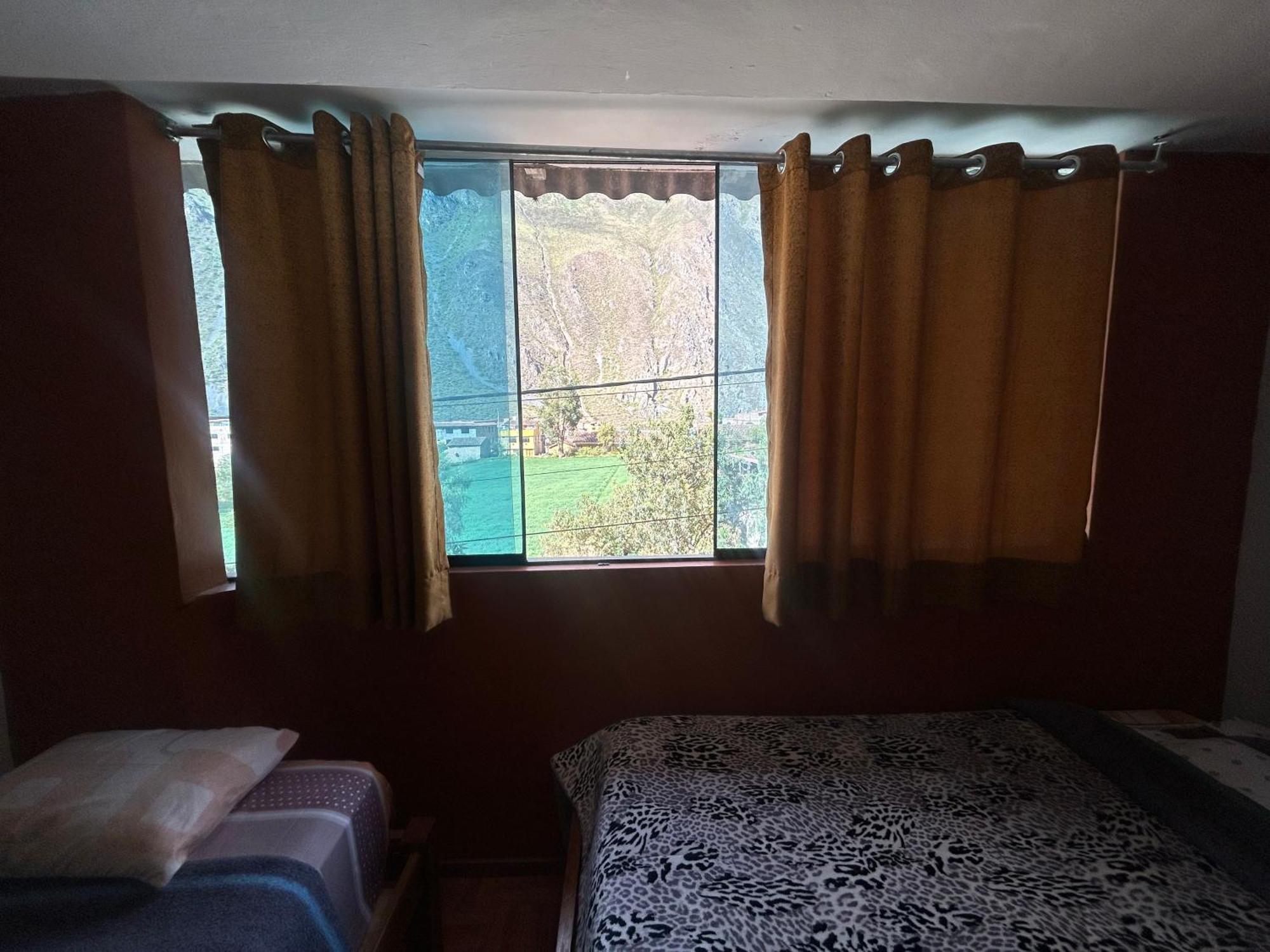 Habitacion Triple En El Muki クスコ エクステリア 写真