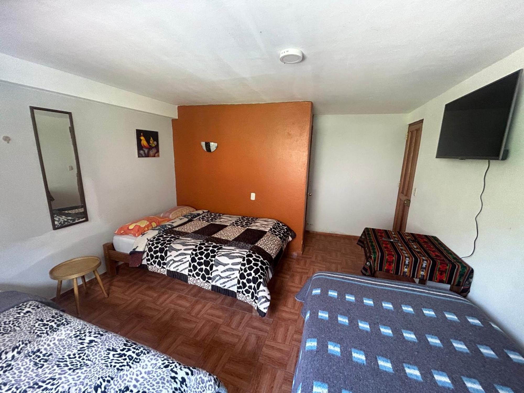 Habitacion Triple En El Muki クスコ エクステリア 写真